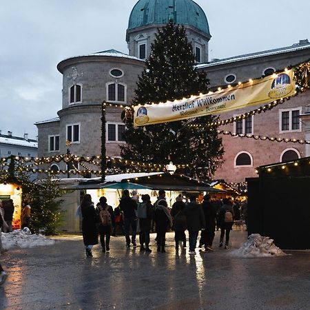 Altstadt-App. Domblick! ザルツブルク エクステリア 写真