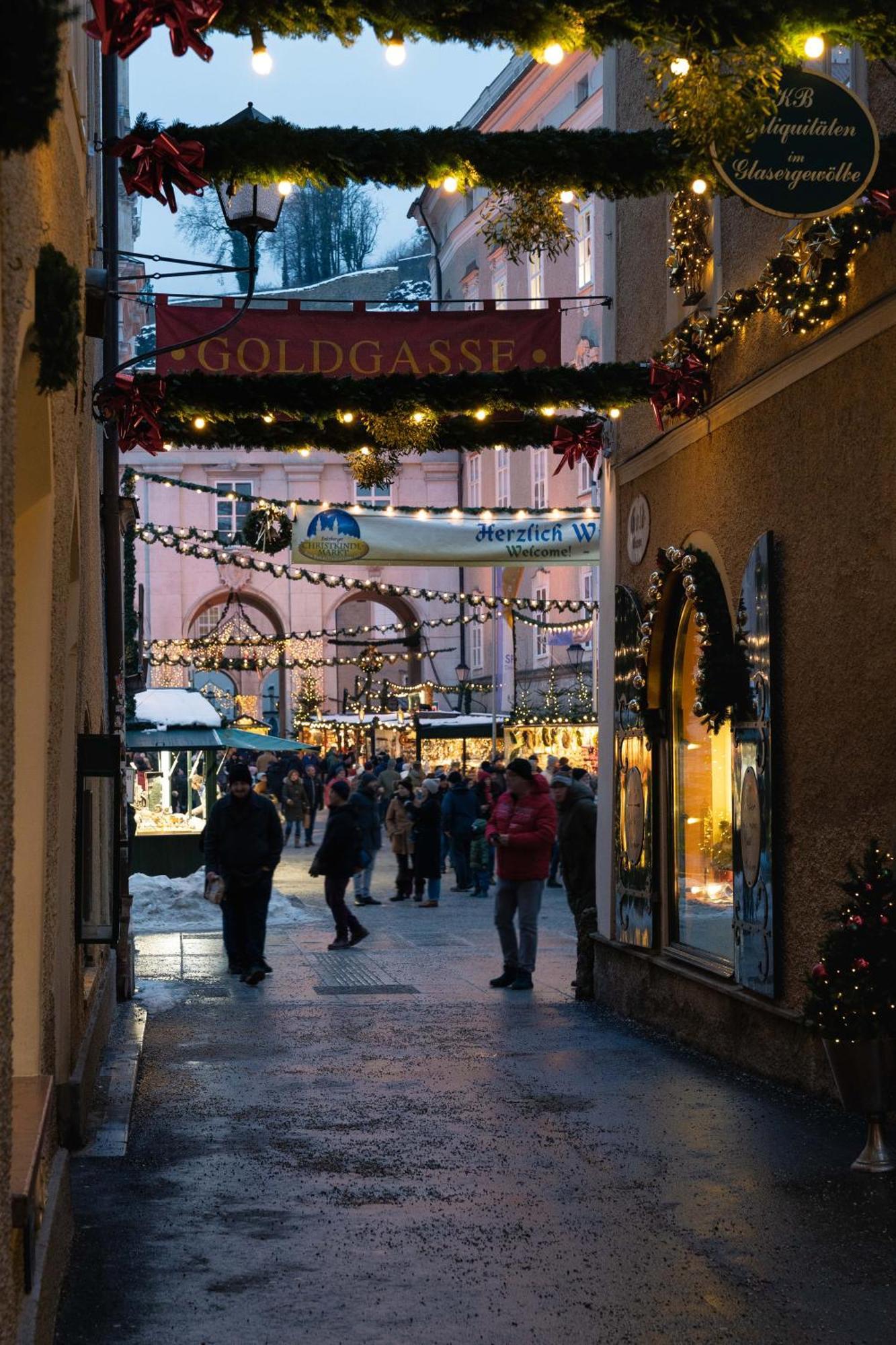 Altstadt-App. Domblick! ザルツブルク エクステリア 写真