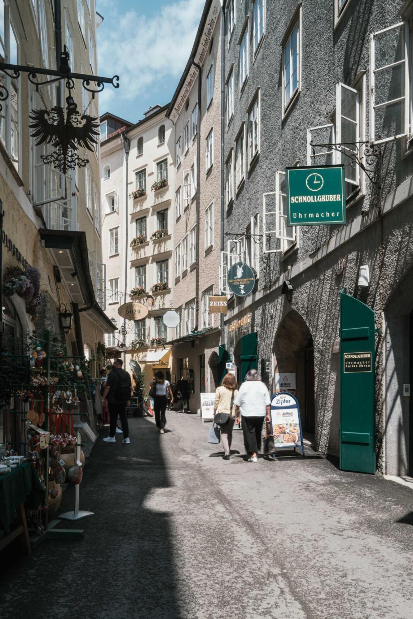 Altstadt-App. Domblick! ザルツブルク エクステリア 写真